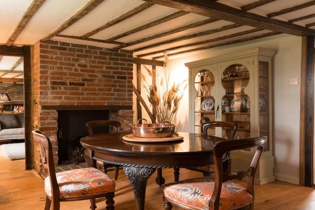 Navigation Cottage On The Historic Sea Lock Overlooking The Nature Reserve Молдон Экстерьер фото